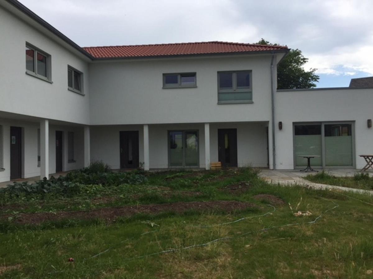 Haus Achtsamzeit Villa Hentern Buitenkant foto