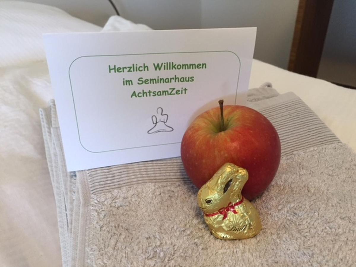 Haus Achtsamzeit Villa Hentern Buitenkant foto